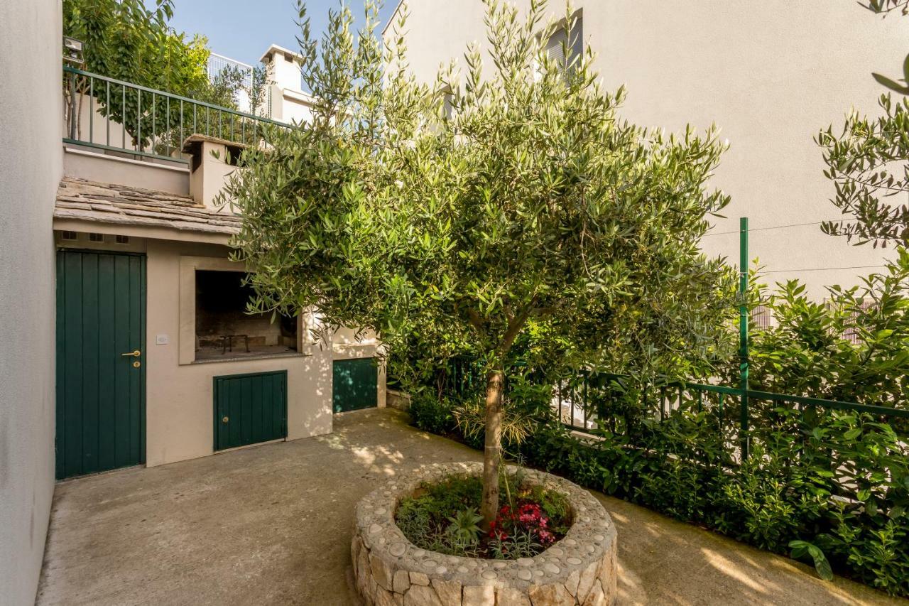 Villa Rogoznica Exterior photo